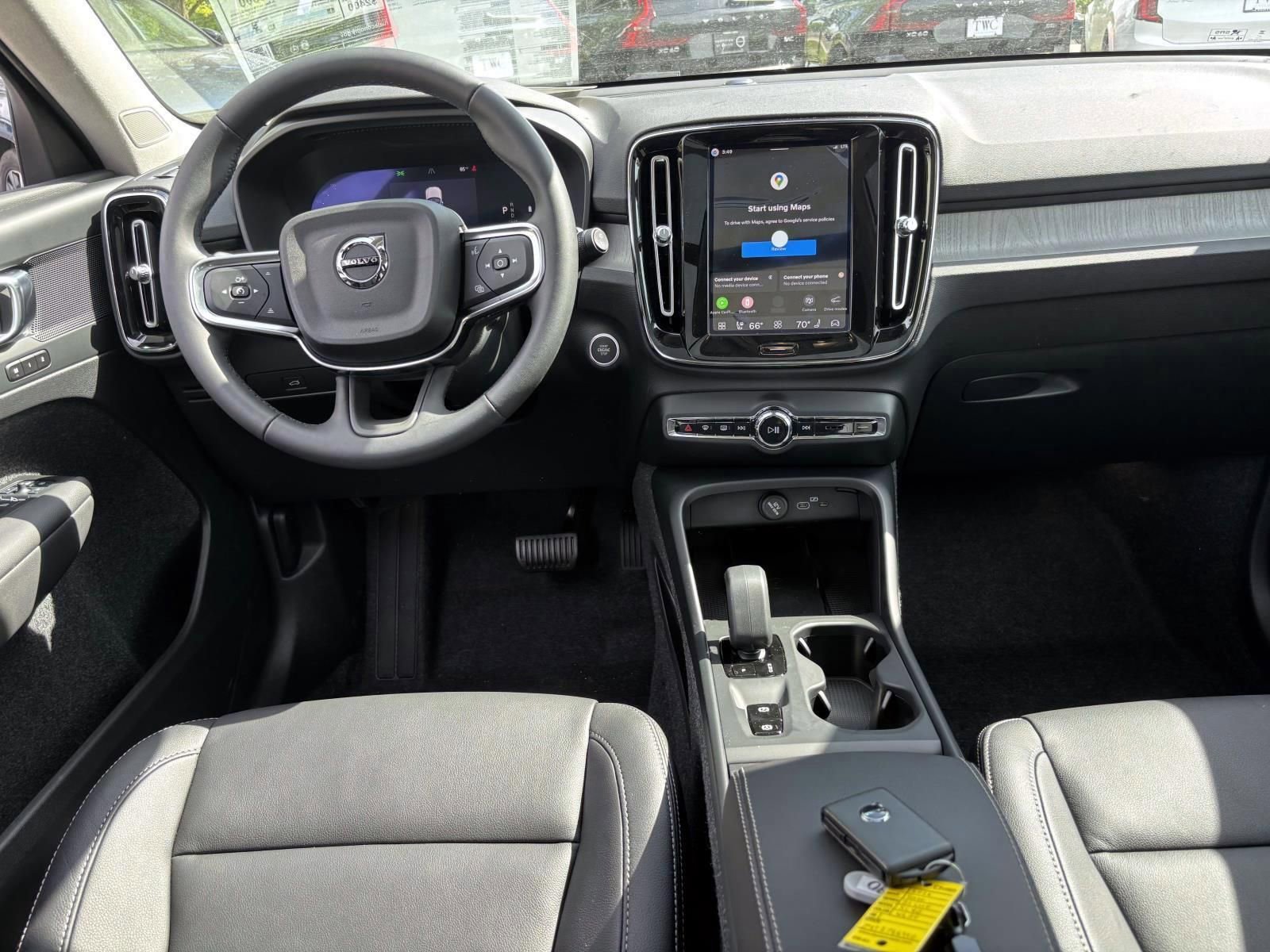 Used 2026 Volvo XC40 B5 Core w/ Protection Package Premier AWD/4WD image 28