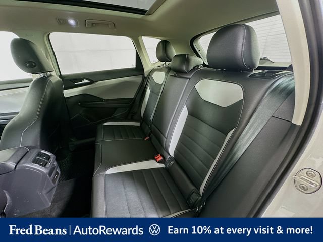 Used 2023 Volkswagen Taos SEL AWD/4WD image 31