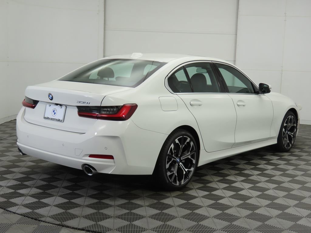 Certified 2025 BMW 330i Sedan w/ Convenience Package image 6
