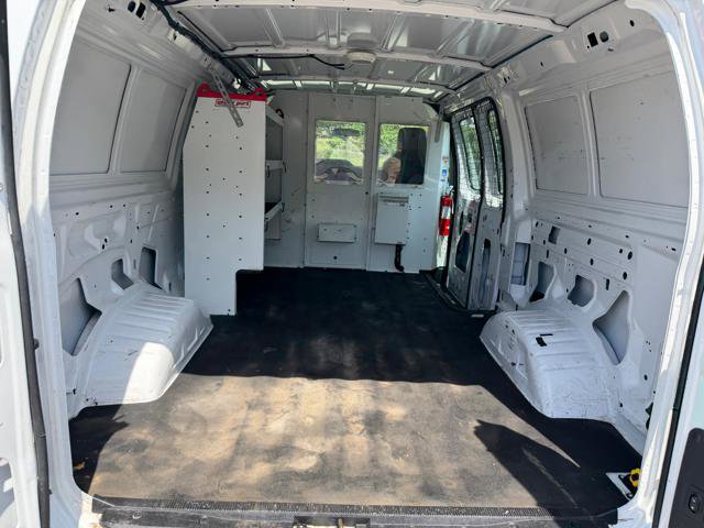 Used 2014 Ford E-250 and Econoline 250 w/ Power Group RWD image 23