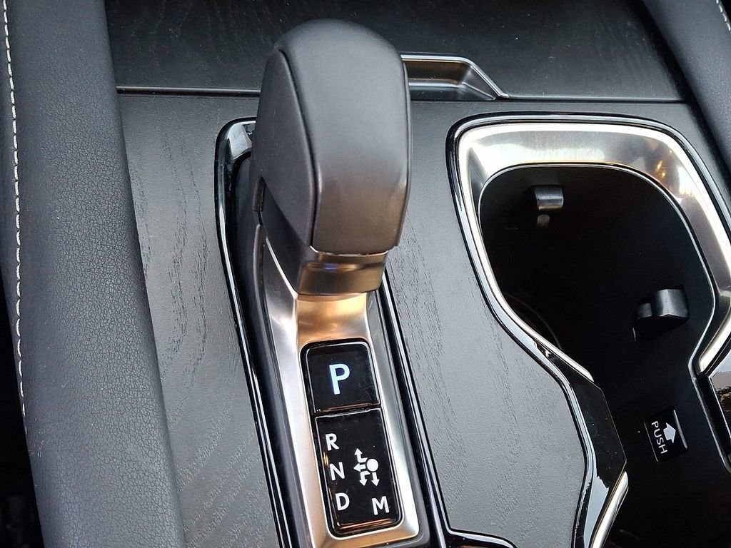 Used 2023 Lexus RX 350 Premium w/ Accessory Package AWD/4WD image 16