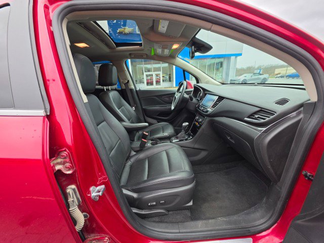 Used 2019 Buick Encore Essence w/ Experience Buick Package image 13