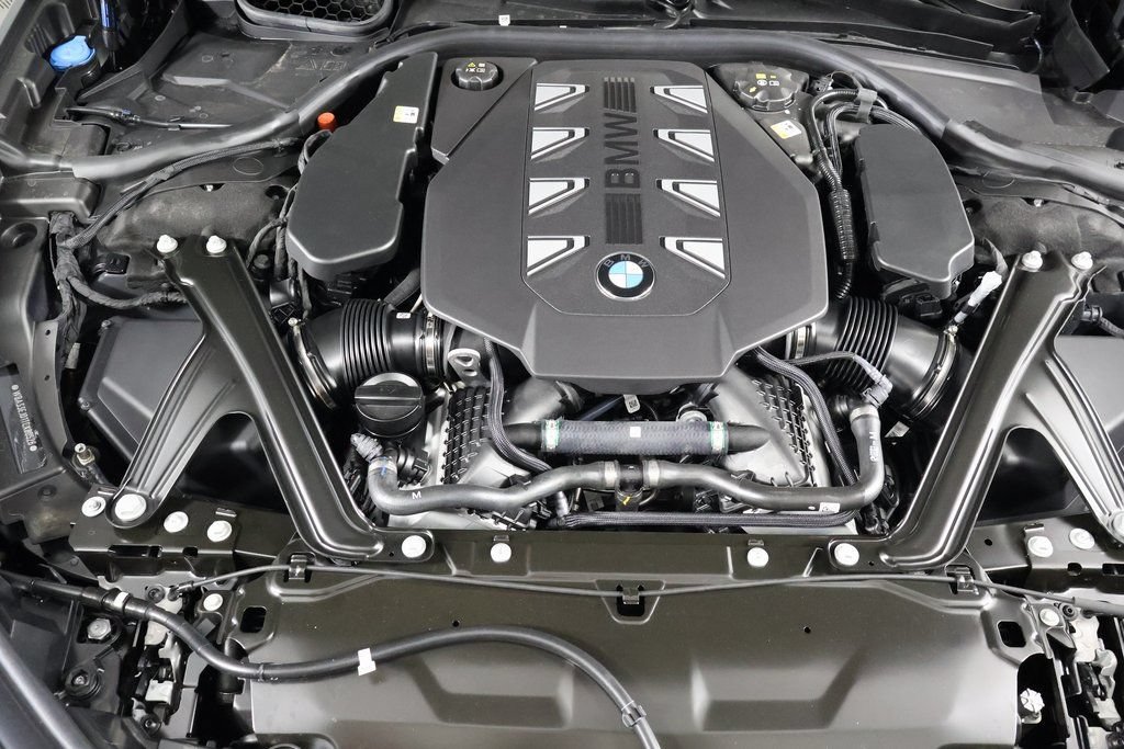 New 2026 BMW 760i xDrive w/ Executive Package AWD/4WD image 9