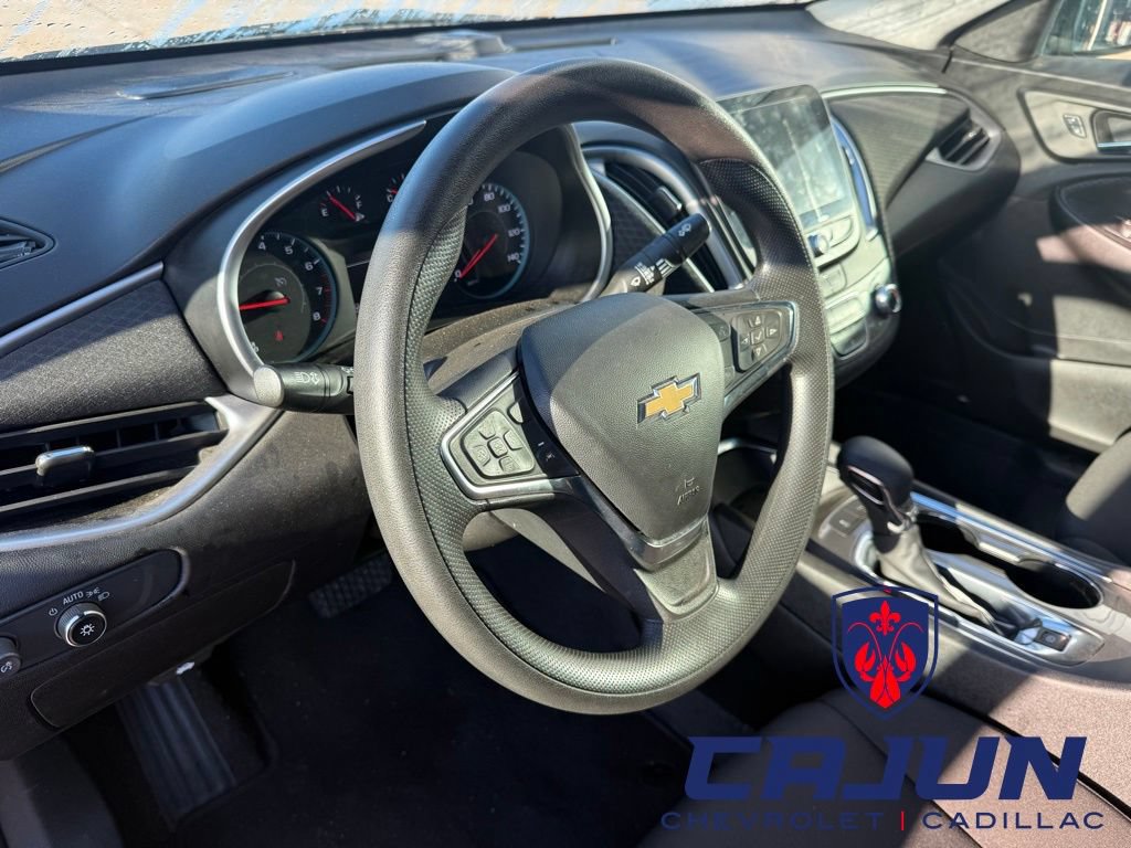 Used 2025 Chevrolet Malibu LT FWD image 5