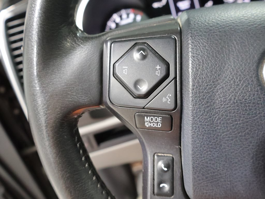 Used 2019 Toyota Sequoia Platinum AWD/4WD image 36