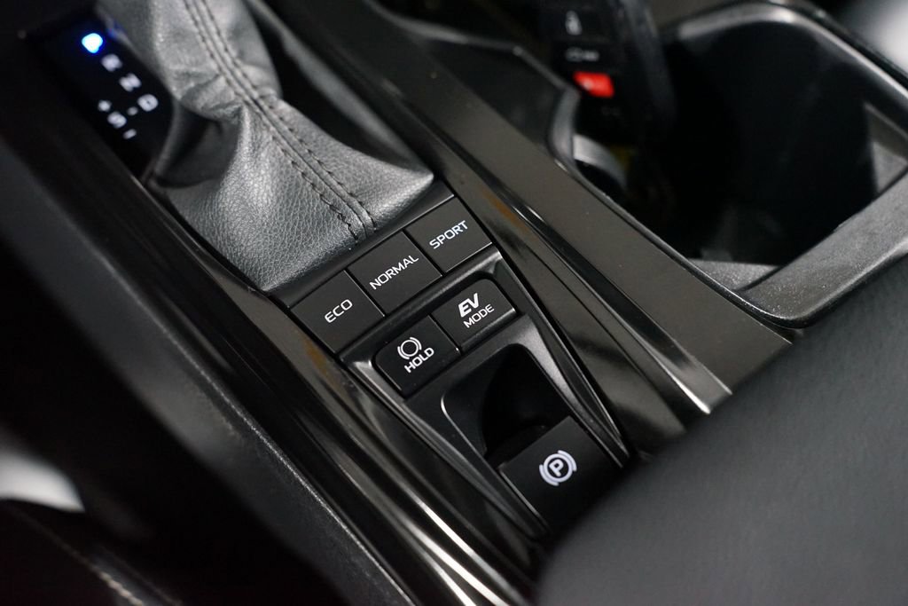 Certified 2025 Toyota Camry SE image 23