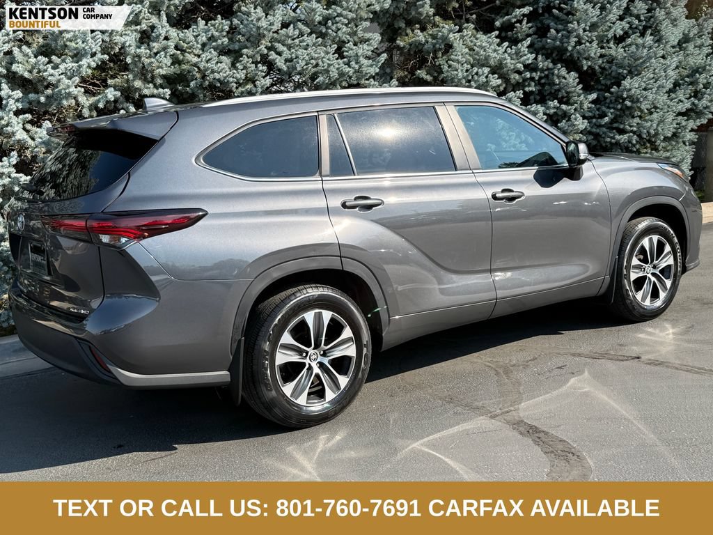 Used 2025 Toyota Highlander XLE AWD/4WD image 9