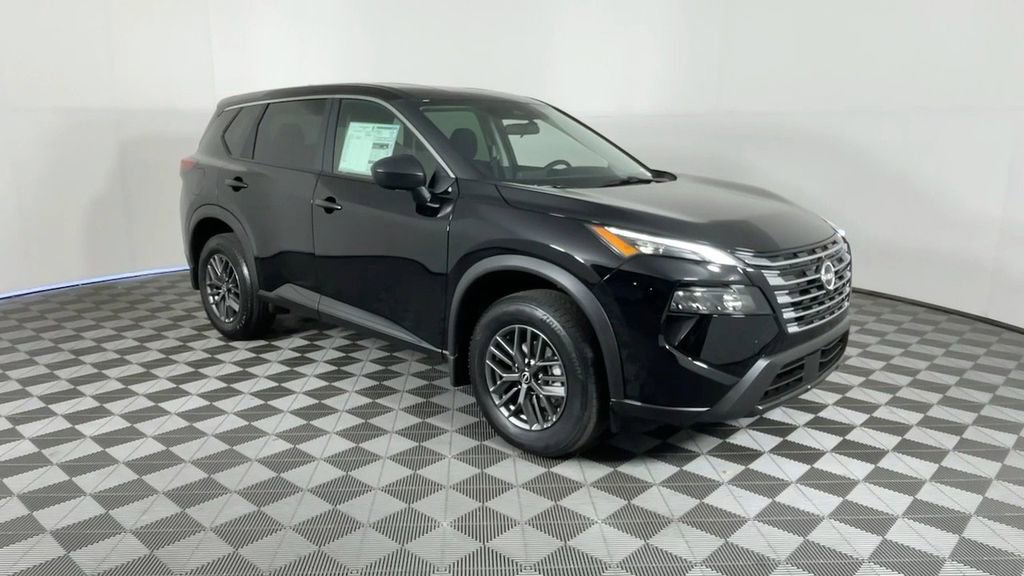 New 2025 Nissan Rogue S image 2