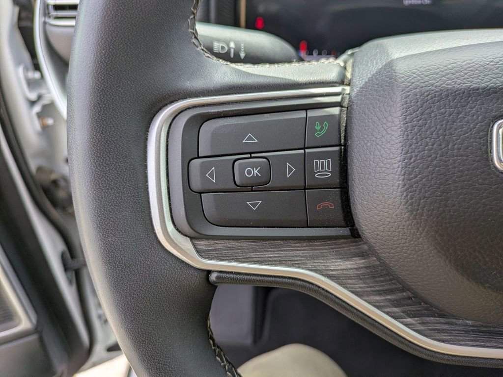 Used 2024 Jeep Wagoneer Series II w/ Flexible Seating Group image 16