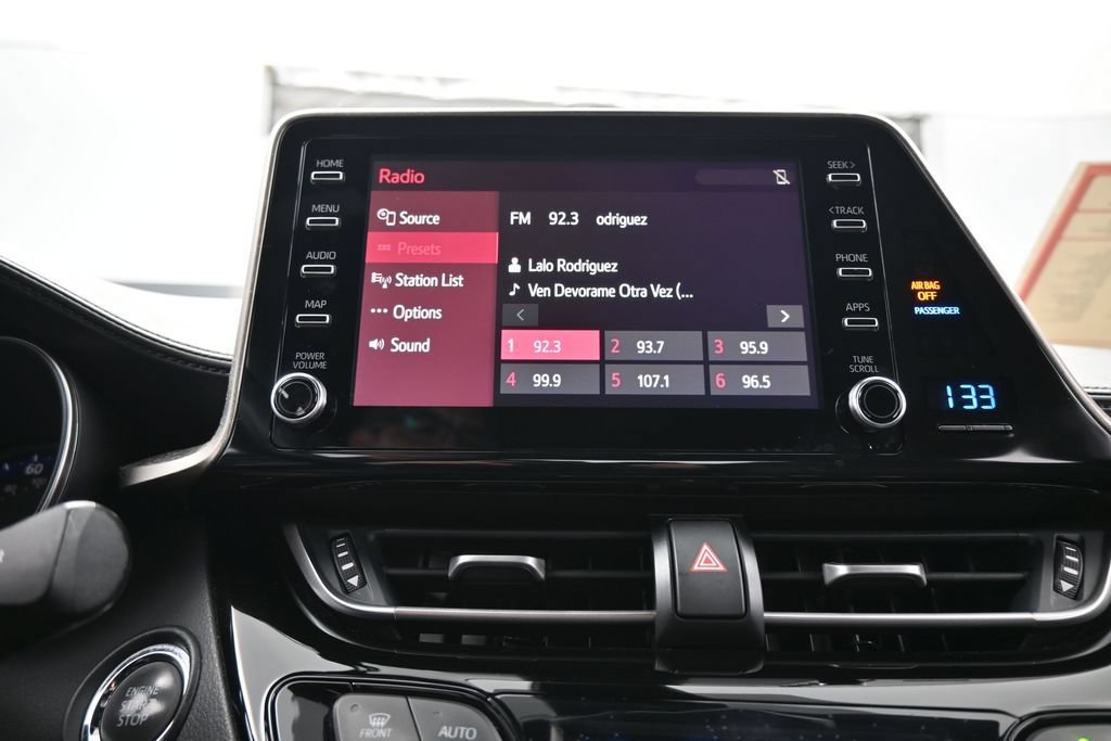 Used 2019 Toyota C-HR XLE FWD image 24