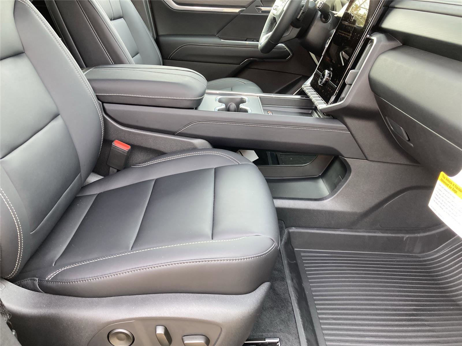 New 2026 GMC Acadia Elevation w/ Elevation Premium Package FWD image 31