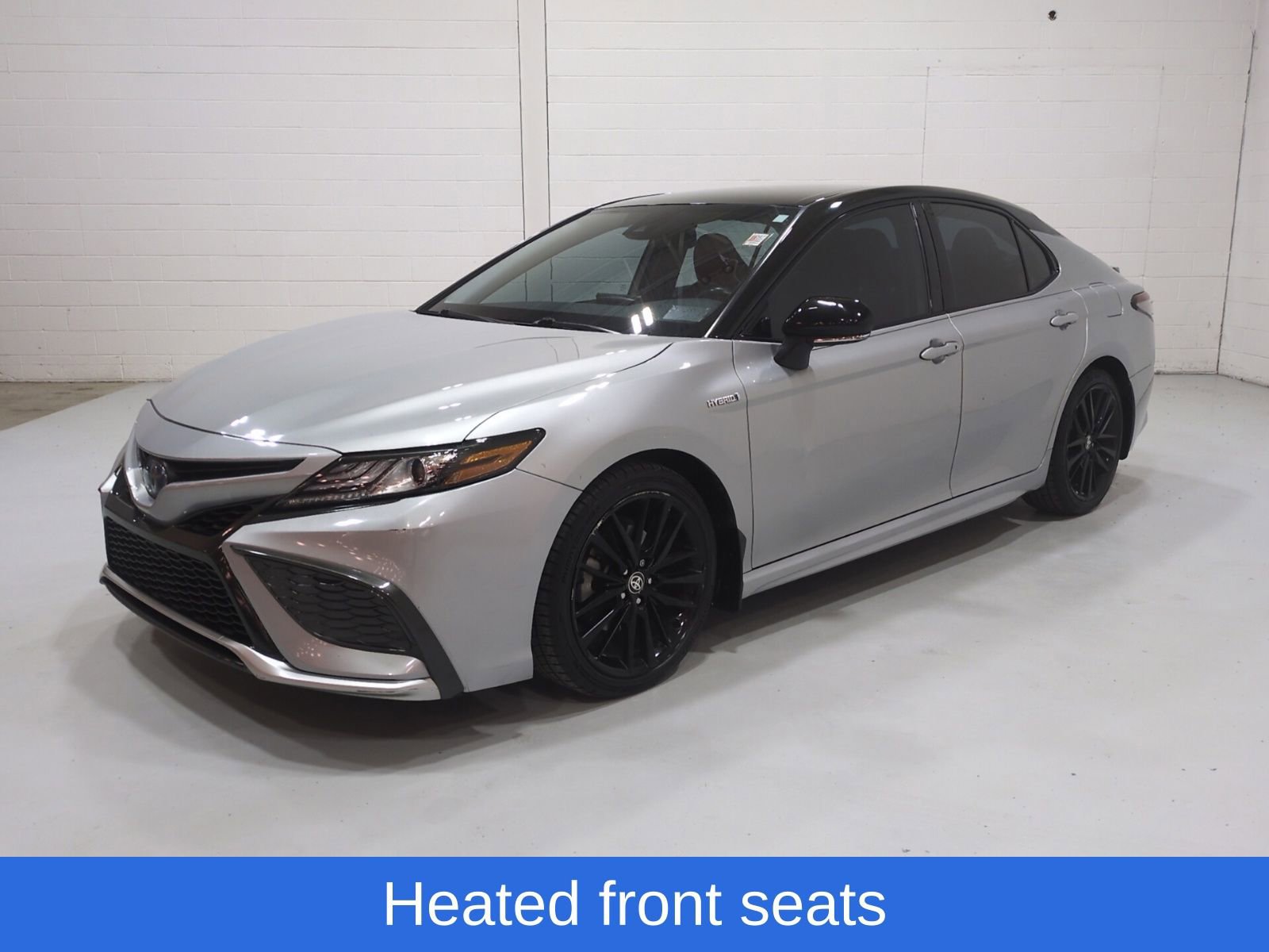 Used 2021 Toyota Camry XSE w/ Cold Weather Package FWD image 7