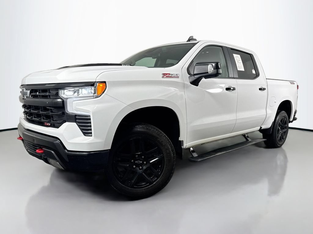 Used 2022 Chevrolet Silverado 1500 LT Trail Boss w/ LT Trail Boss Premium Package AWD/4WD image 1