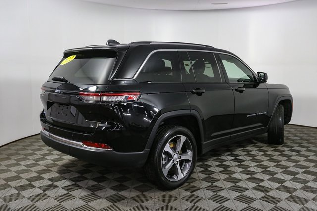 Used 2022 Jeep Grand Cherokee Limited 4xe image 13