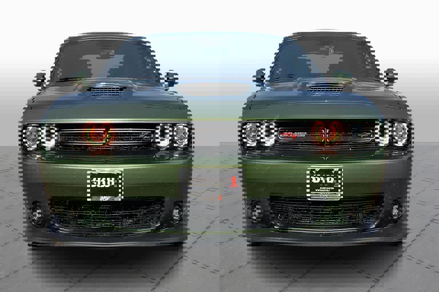 Used 2022 Dodge Challenger R/T w/ Plus Package image 3