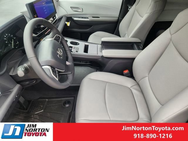 New 2026 Toyota Sienna XLE FWD image 12