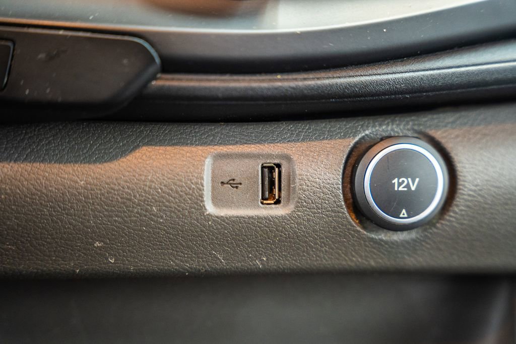 Used 2020 Ford Transit 250 Medium Roof AWD image 23