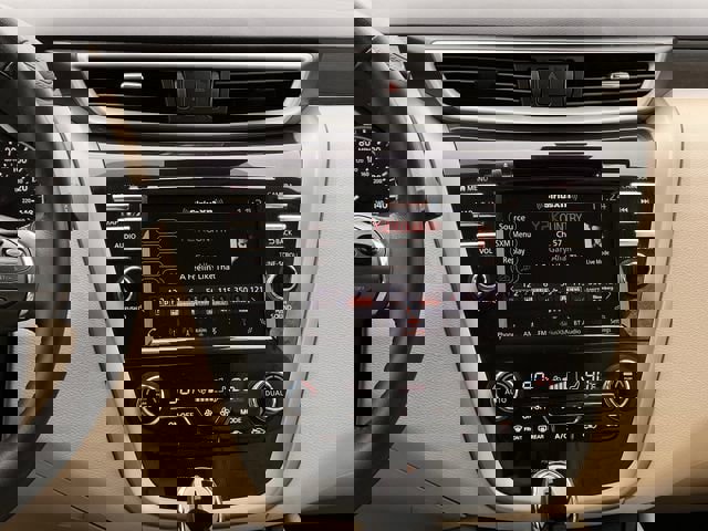 Used 2019 Nissan Murano Platinum w/ Cargo Package image 17