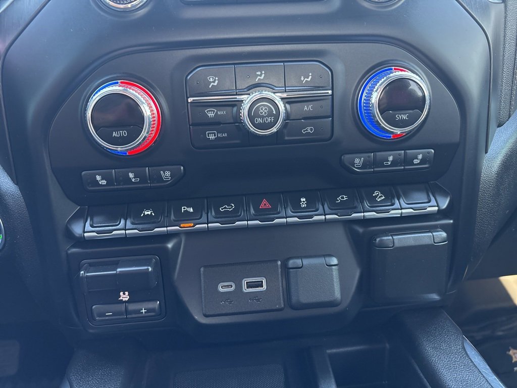 Used 2022 GMC Sierra 1500 AT4 w/ AT4 Premium Package image 17