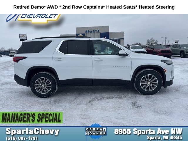Used 2023 Chevrolet Traverse LT image 2