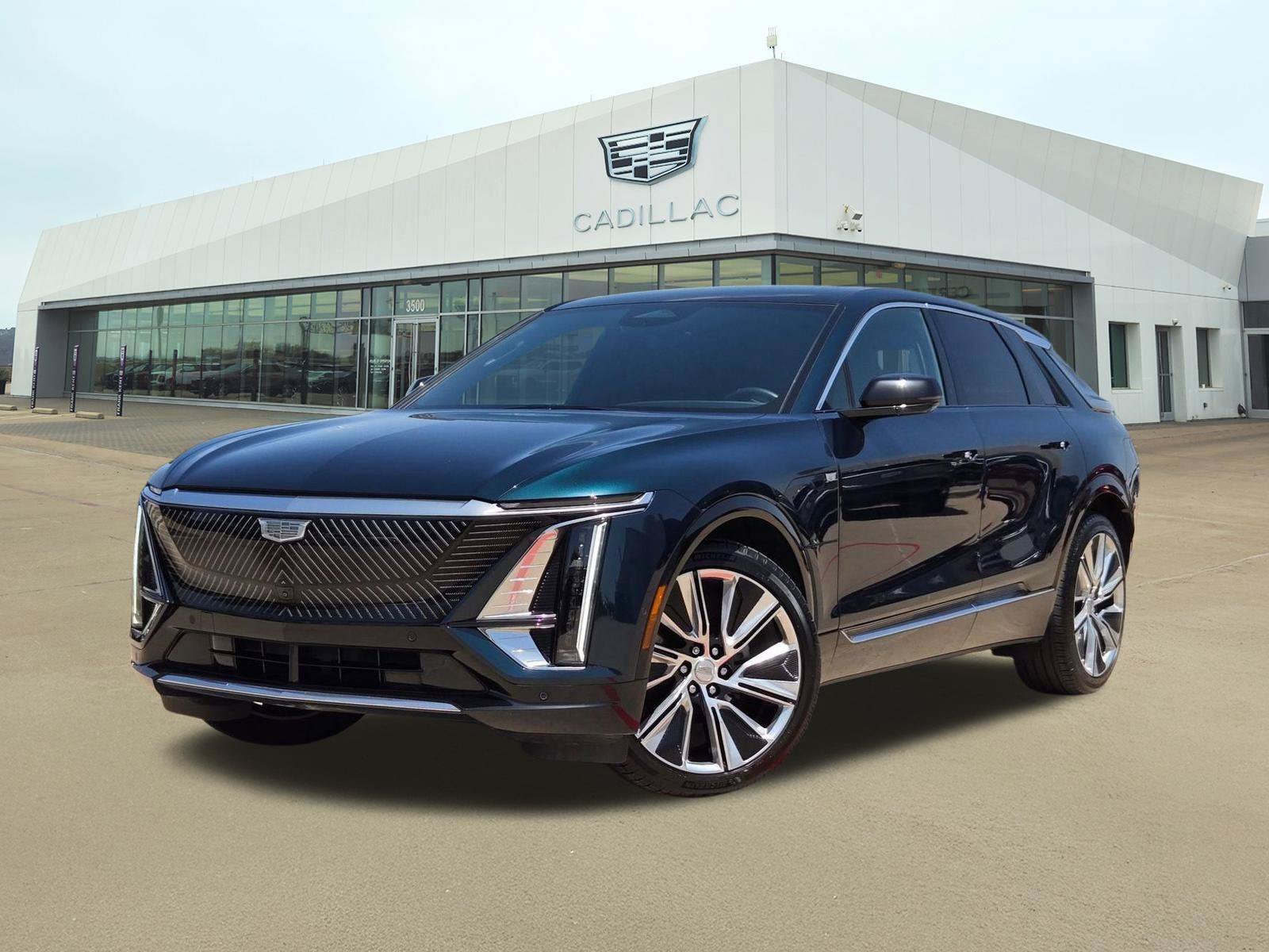 Used 2025 Cadillac Lyriq Luxury w/ LPO, Floor Liner Package AWD/4WD video 1