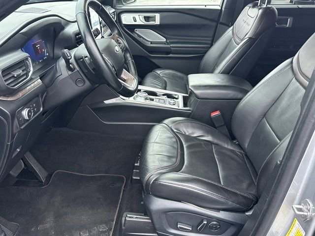 Used 2020 Ford Explorer Platinum w/ Premium Technology Package image 10