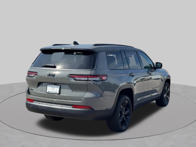 New 2027 Jeep Grand Cherokee L Limited w/ Limited Altitude Package AWD/4WD image 3
