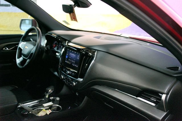 Used 2023 Chevrolet Traverse Premier AWD/4WD image 12