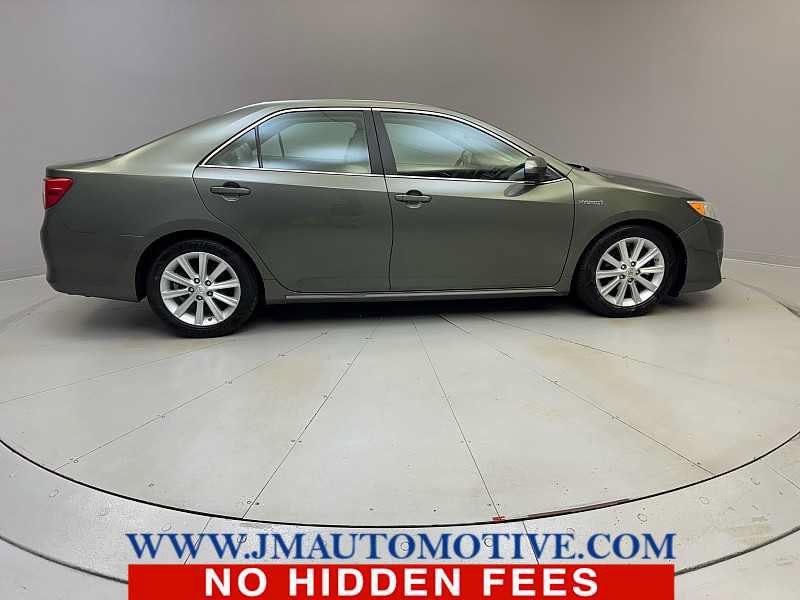 Used 2013 Toyota Camry XLE w/ Convenience Pkg FWD image 6