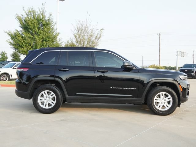 Certified 2024 Jeep Grand Cherokee Laredo RWD image 10