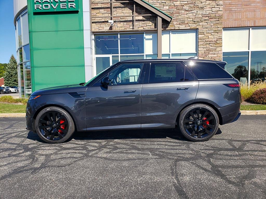 New 2025 Land Rover Range Rover Sport Dynamic SE image 9