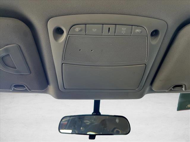 Used 2017 Nissan Rogue SV w/ SV Premium Package image 19