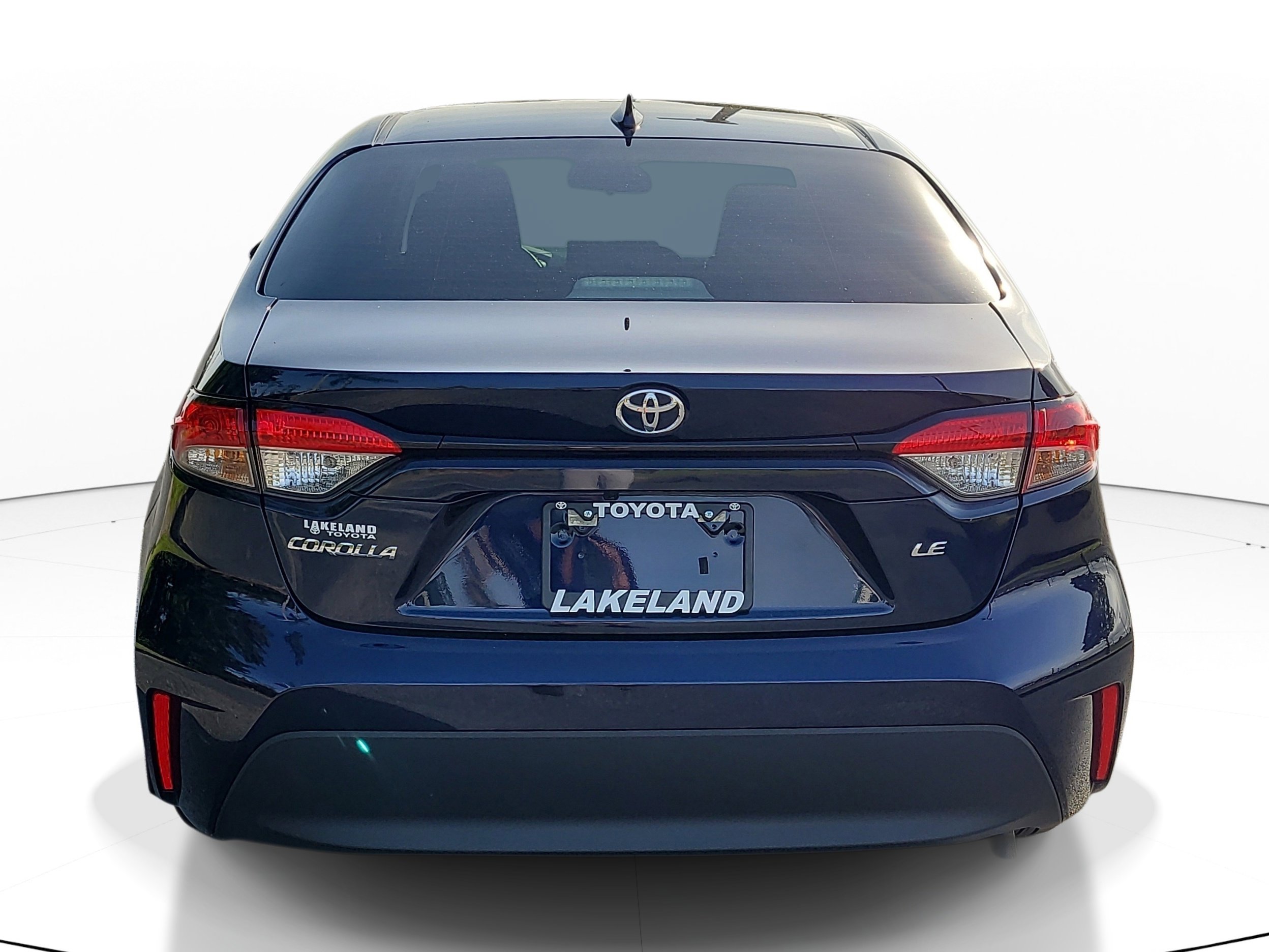 Used 2025 Toyota Corolla LE FWD image 6