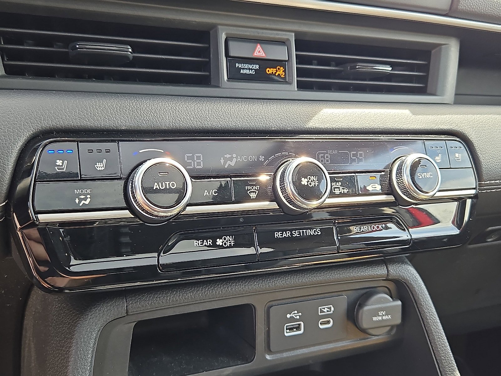 Used 2023 Honda Pilot Elite image 16