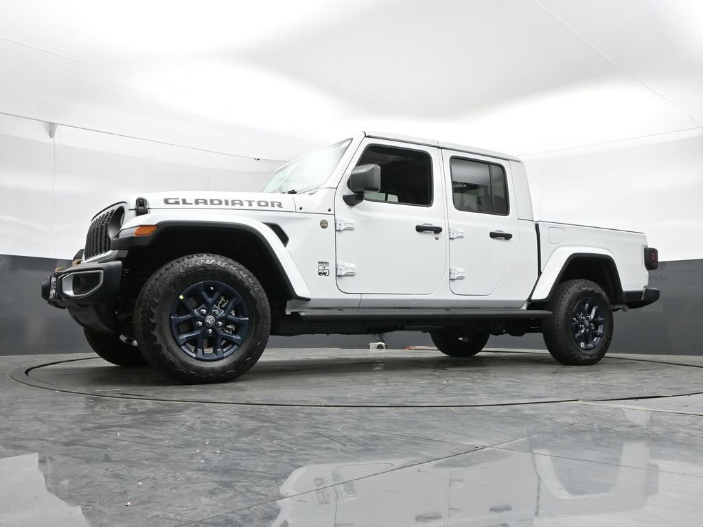 New 2026 Jeep Gladiator Sport AWD/4WD image 47
