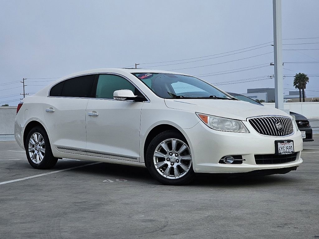 Used 2013 Buick LaCrosse Leather w/ Entertainment Package image 3