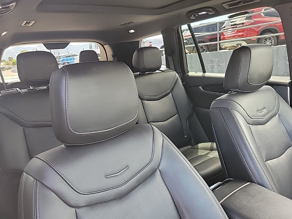 Used 2025 Cadillac XT6 Premium Luxury FWD image 47