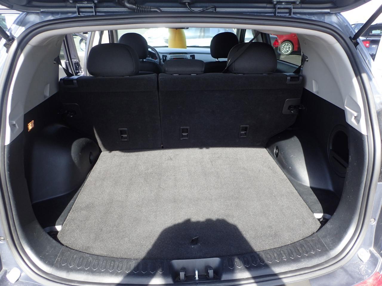 Used 2016 Kia Sportage LX AWD/4WD image 12