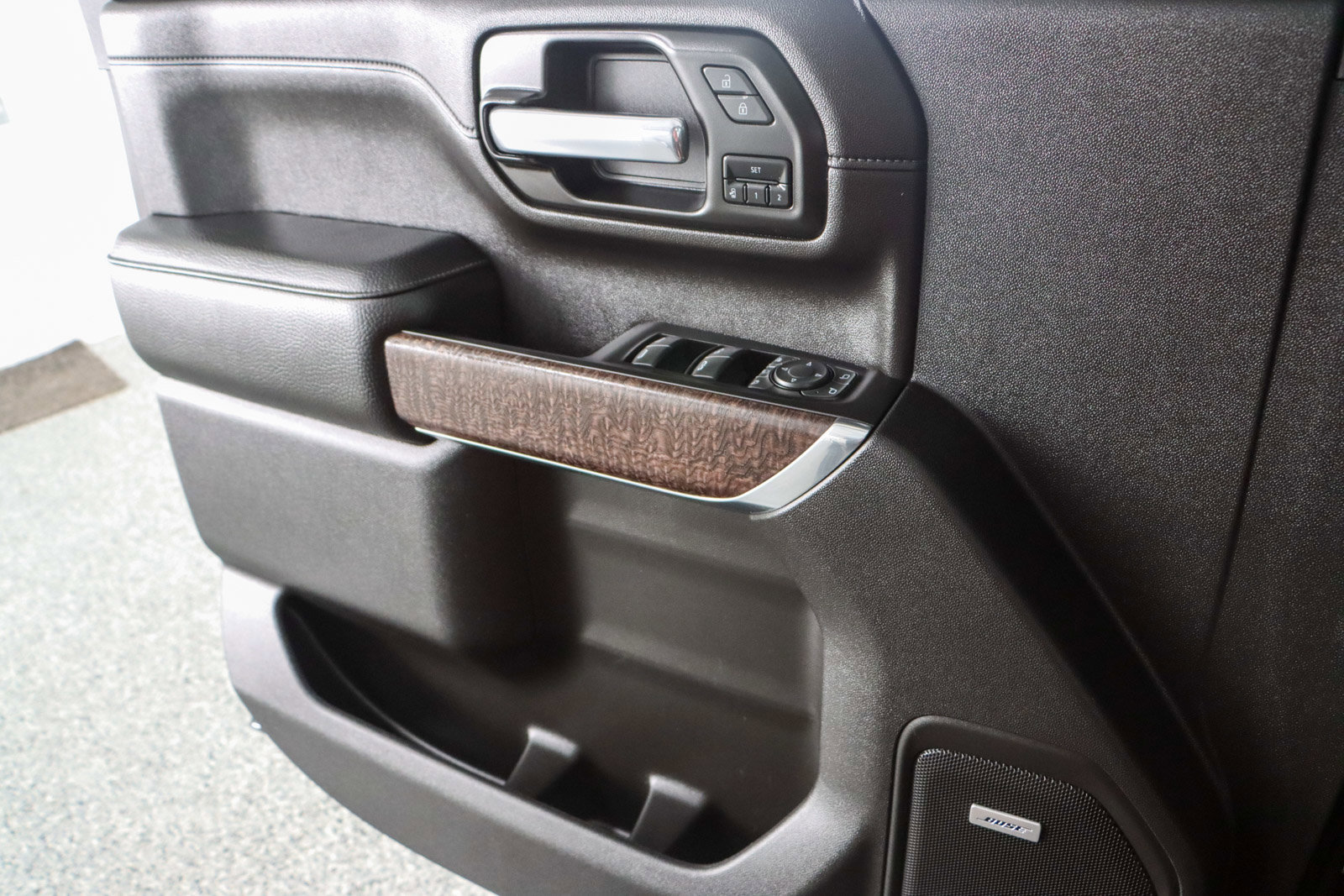 Used 2023 GMC Sierra 2500 Denali w/ Denali Ultimate Package image 26