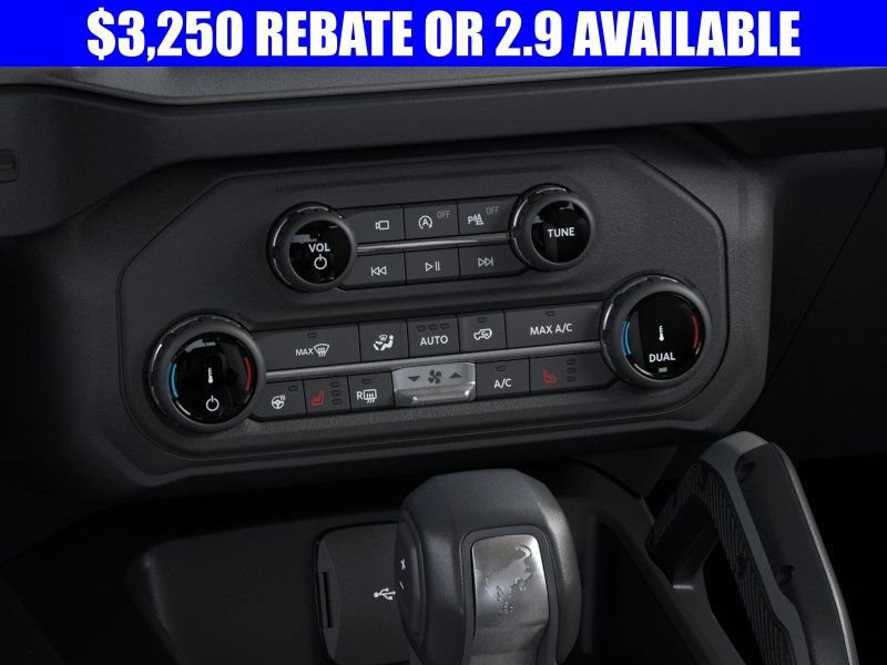 New 2025 Ford Bronco Outer Banks w/ Sasquatch Package image 16
