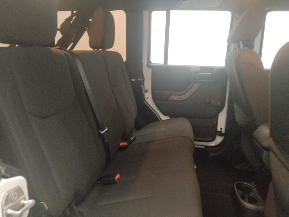 Used 2016 Jeep Wrangler Unlimited Sport w/ Connectivity Group AWD/4WD image 19