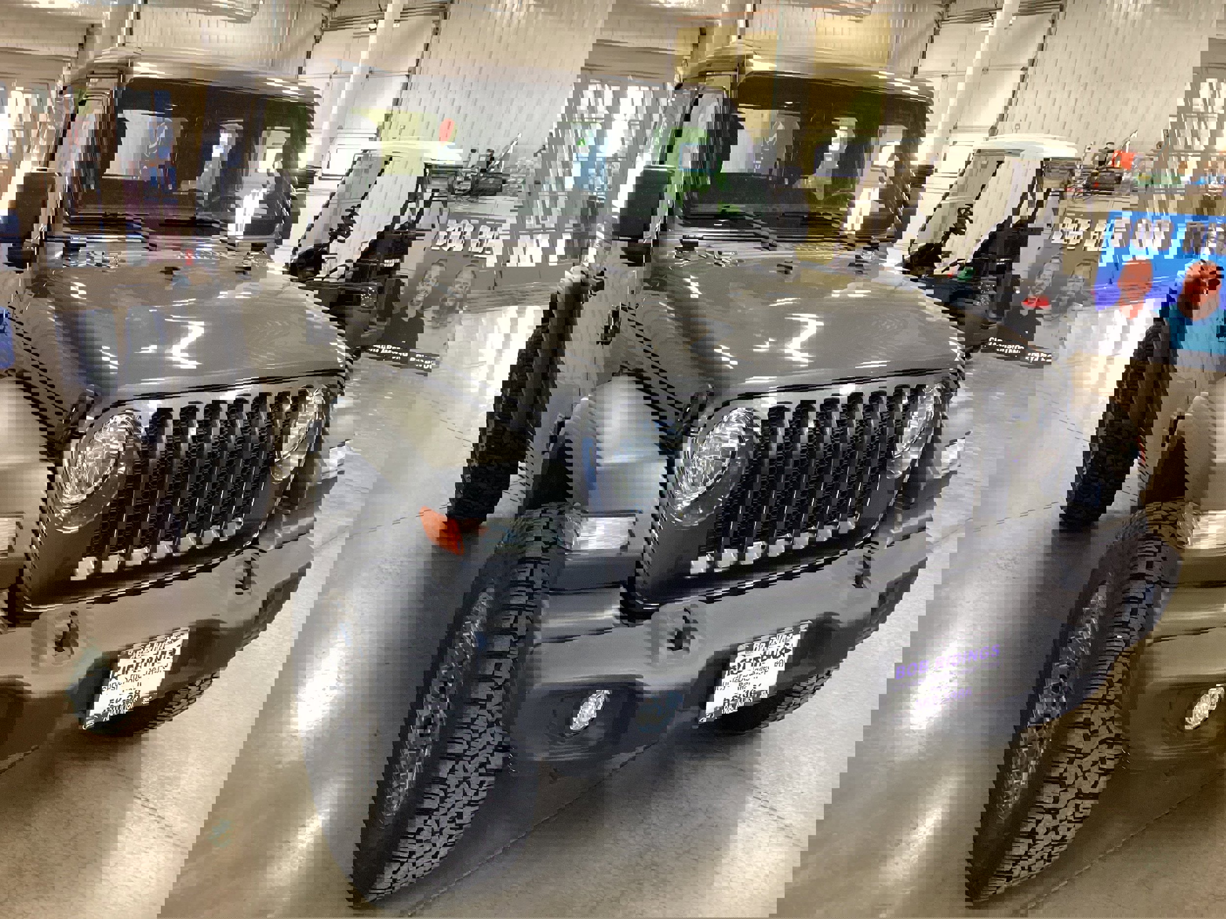 Used 2018 Jeep Wrangler Sport image 7