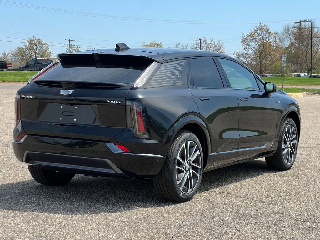 New 2026 Cadillac Optiq Sport 1 w/ LPO, Floor Liner Package AWD/4WD image 42