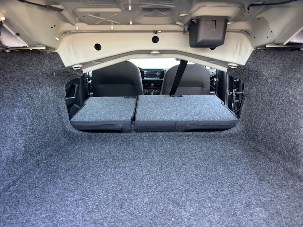 Used 2024 Volkswagen Jetta S image 32