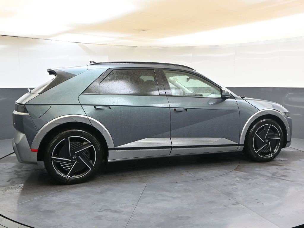 Used 2025 Hyundai Ioniq 5 Limited image 6