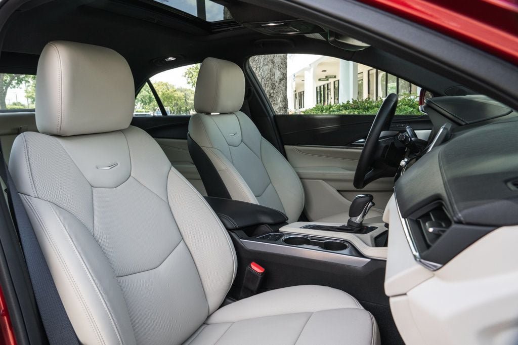 Used 2025 Cadillac CT4 Premium Luxury RWD image 26