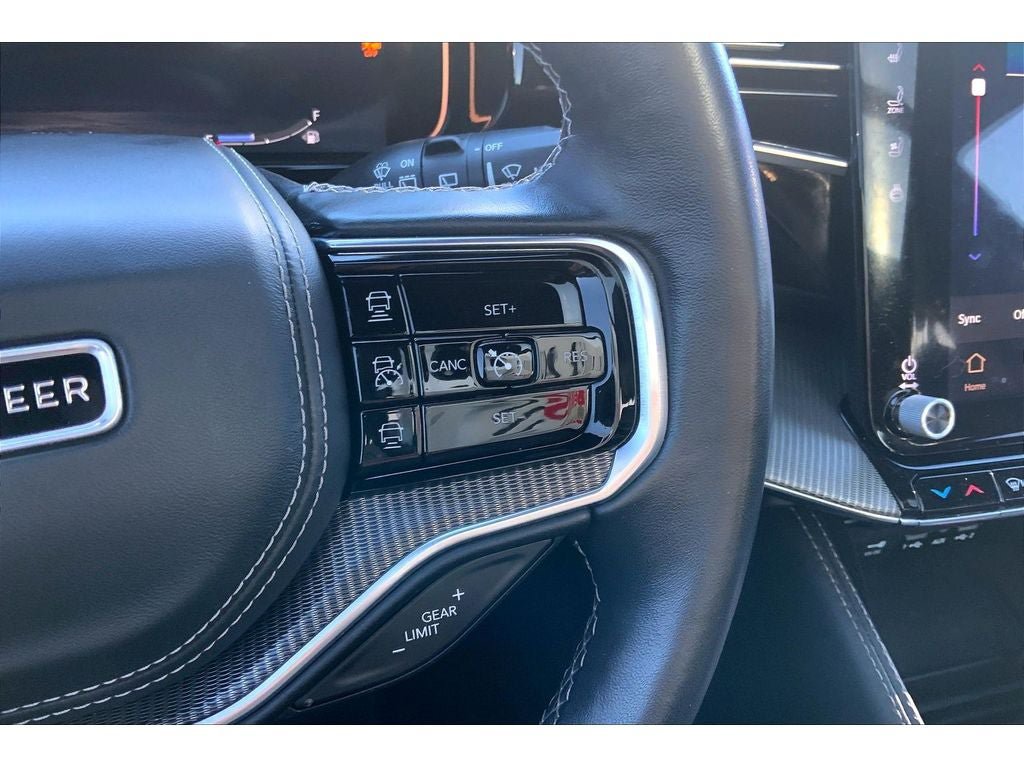 Used 2022 Jeep Grand Wagoneer Series II AWD/4WD image 20