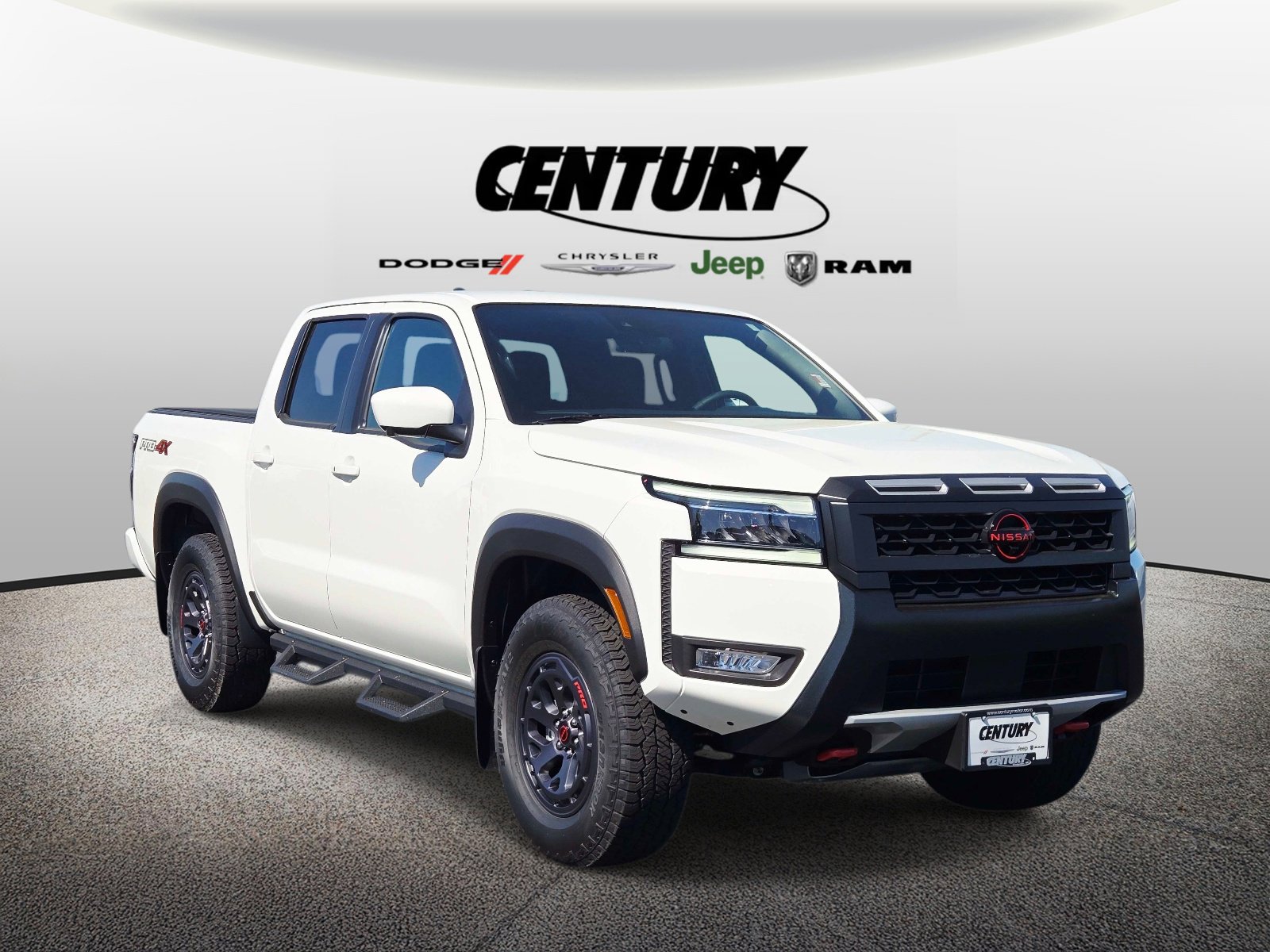 Used 2025 Nissan Frontier PRO-4X w/ Pro Convenience Package AWD/4WD image 1