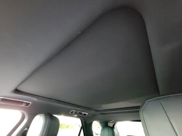 Used 2025 Land Rover Range Rover Sport SE image 37