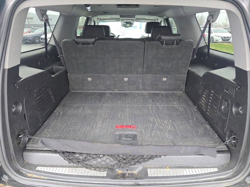 Used 2019 GMC Yukon XL SLT w/ Premium Edition image 18